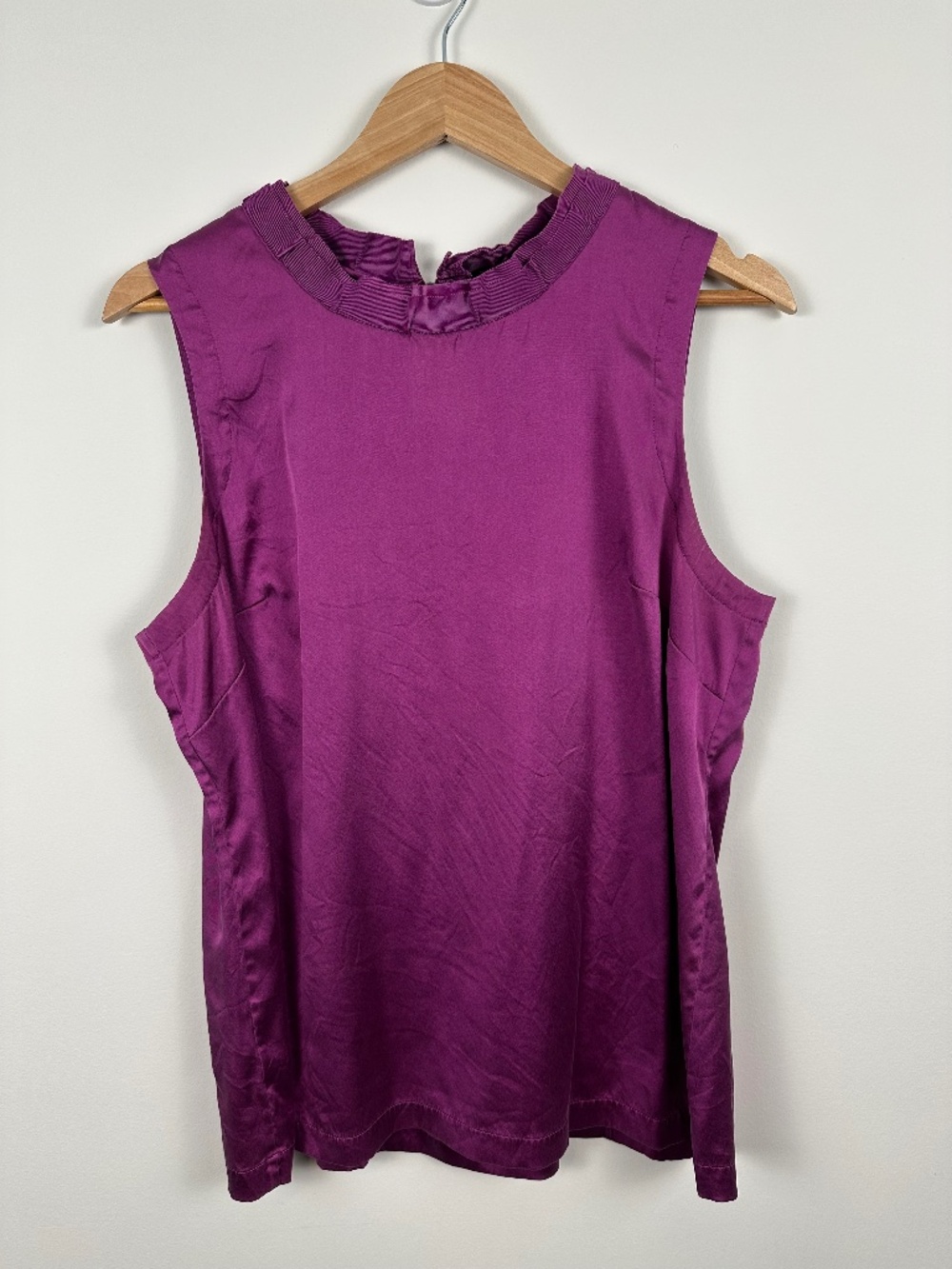 Ann Taylor Purple Satin Sleeveless Shell Blouse | Grosgrain Trim | Size Large